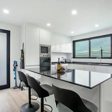 Angela 빌라 푼샬