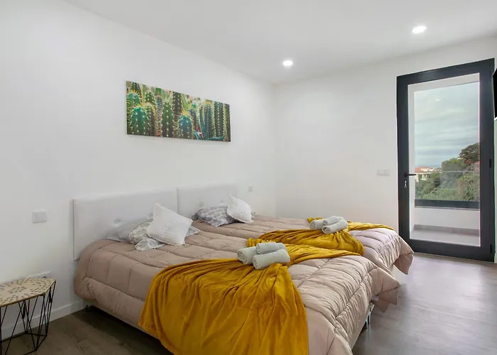 Angela Villa Funchal