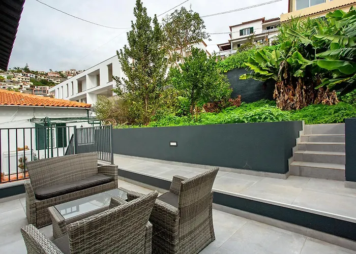 Angela Villa Funchal